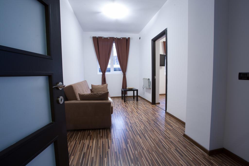 La Vila Maria Бухарест Экстерьер фото