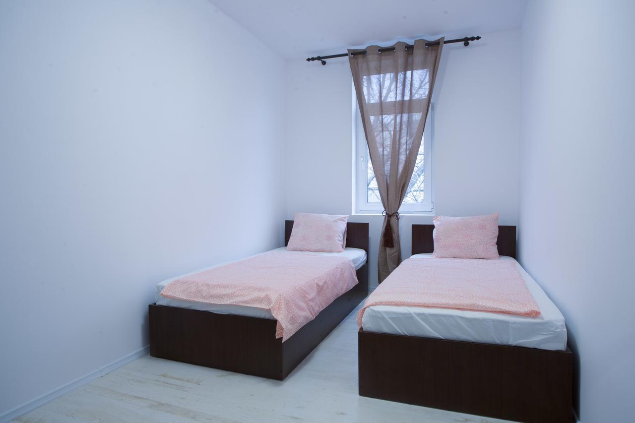La Vila Maria Бухарест Экстерьер фото